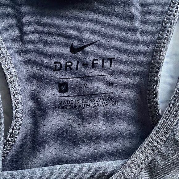 Nike Dri Fit Grey Swoosh Training Tank Top Like New Medium - Picture 5 of 5